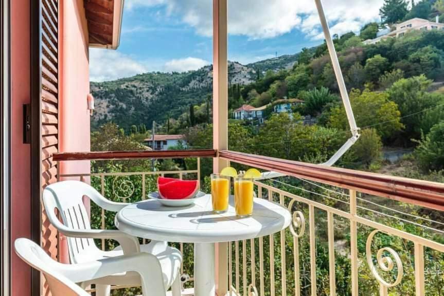 Eros Appartments Kalamitsi  Bagian luar foto