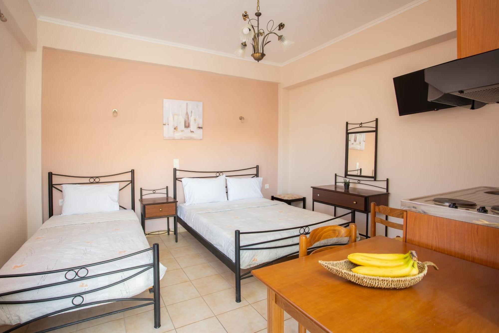 Eros Appartments Kalamitsi  Ruang foto