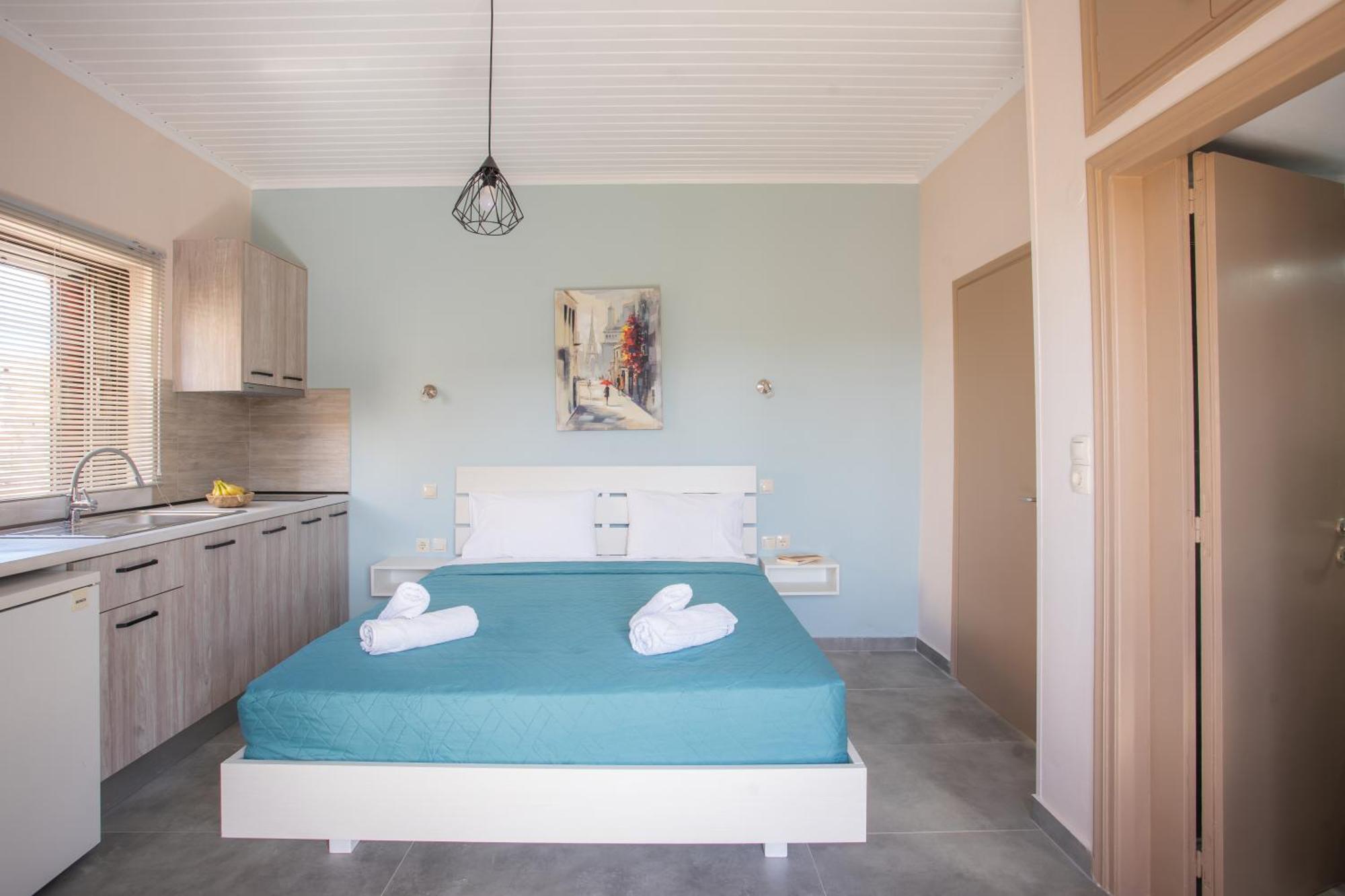Eros Appartments Kalamitsi  Bagian luar foto